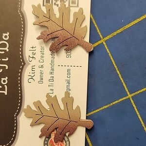 La Ti Da Handmade Leaf Leaves 1" Earrings Fall Autumn Thanksgiving